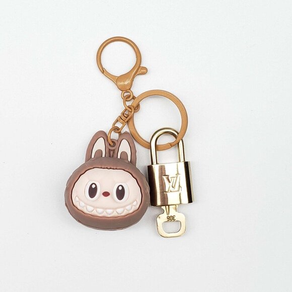 100% Auth Louis Vuitton Lock & Key with unbranded Bagcharm, Keycharm, Keychain - Picture 1 of 7